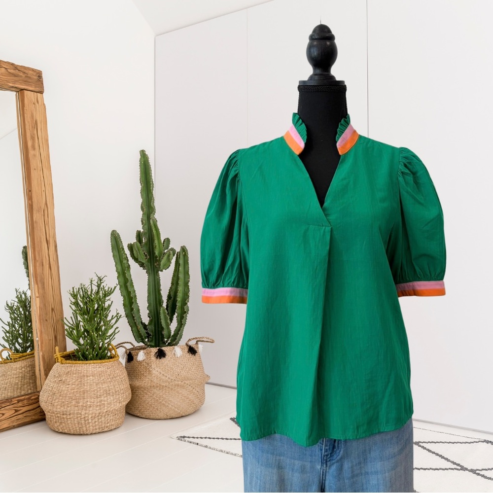 THML Short Sleeve Striped Trim V-Neck Top